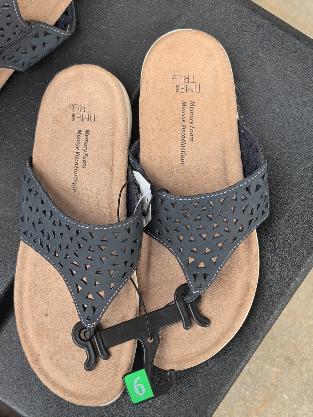 Time and Tru Women's Black Laser-Cut Thong Sandals - Size 6